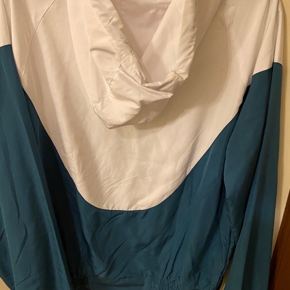 ACTA windbreaker - Picture 2 of 3